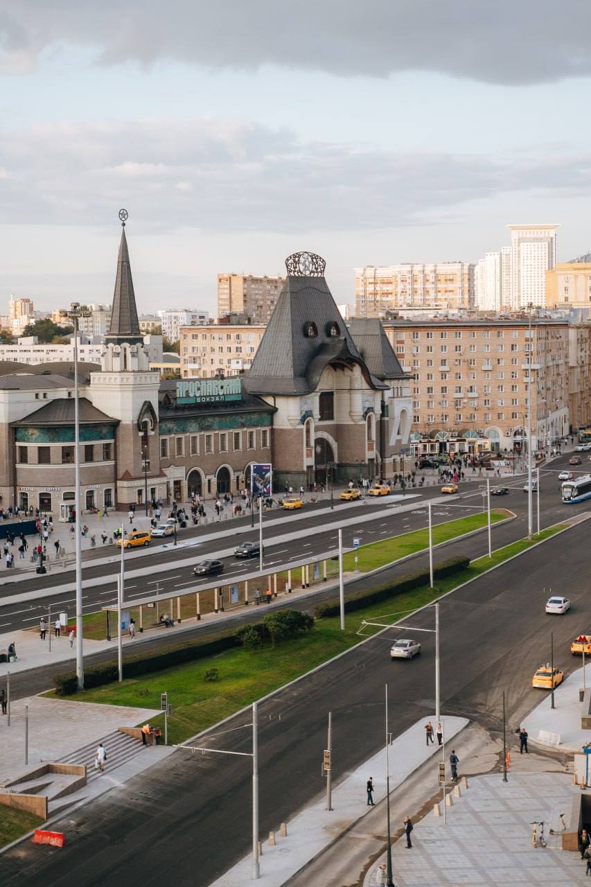 😍Вид на Комсомольскую площадь со смотровой площадки Казанского вокзала
📲Подпишитесь на Вдвижении
#бесплатно
В этом посте были ссылки, но мы их удалили по правилам Сетки | Сетка — социальная сеть от hh.ru