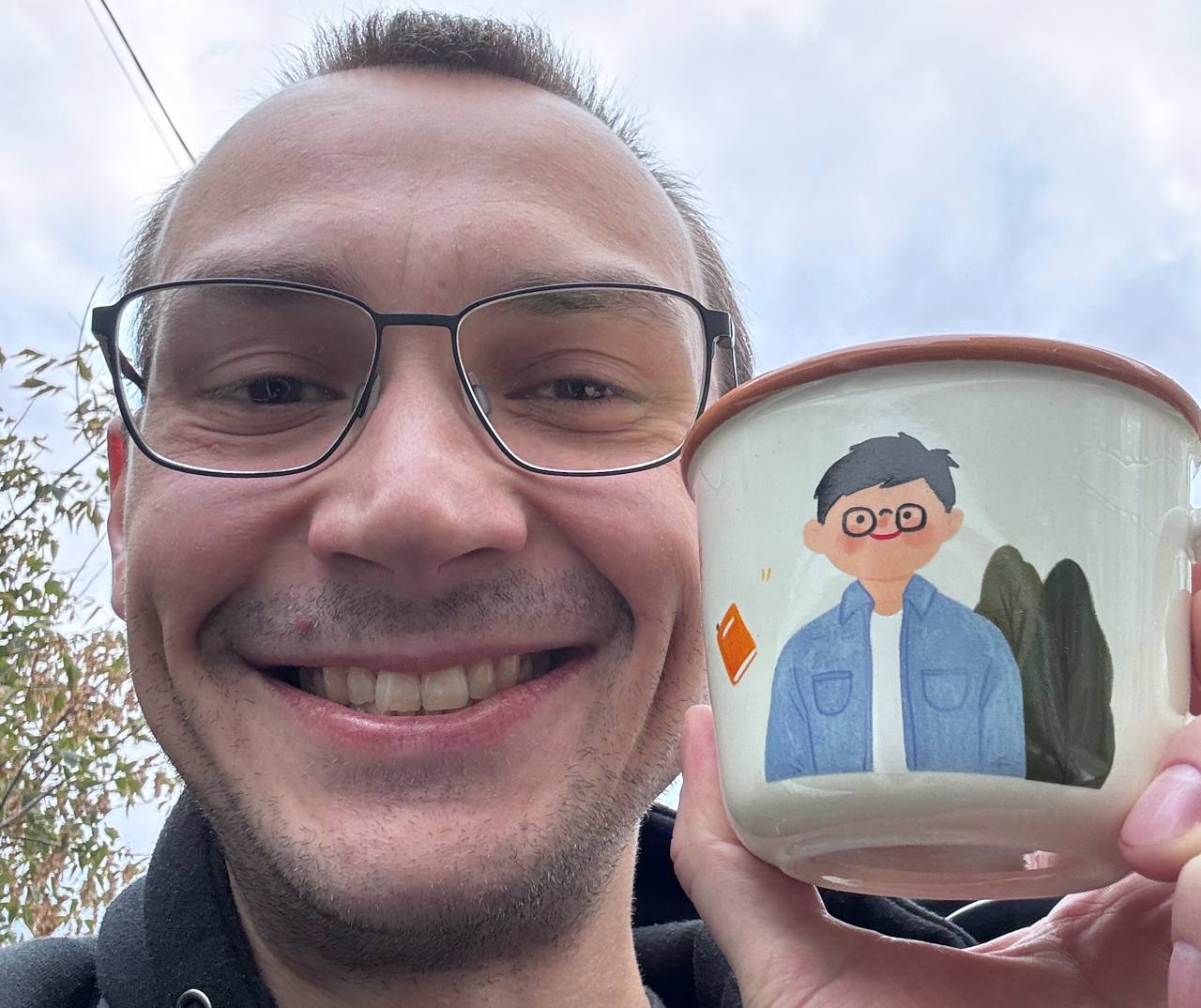 Как получить картинку без авторских прав и водяных знаков за три минуты?
Продолжаем тему креативов. #сериал
Часто для баннера нужна сцена, объект или просто фигура | Сетка — социальная сеть от hh.ru