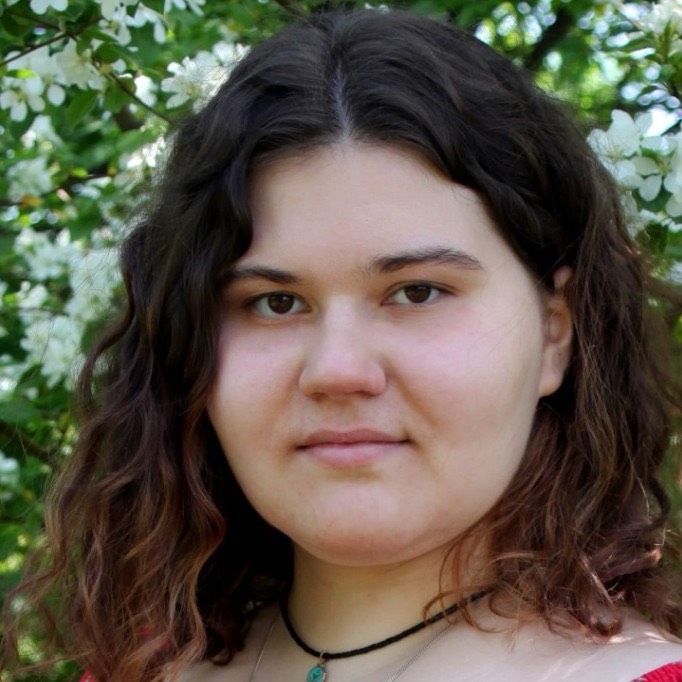 Алена Выходцева