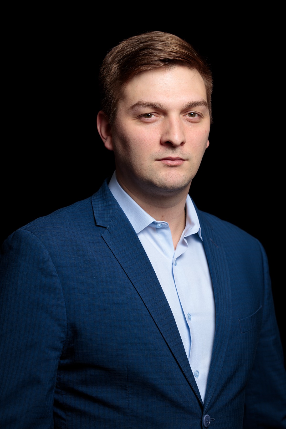 Леонид Гребенников