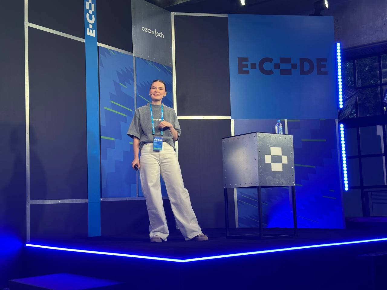 Конференция E-CODE, мое выступление - запись тут
Спасибо всем, кто помогал мне подготовиться, спасибо огромное организаторам за такой высокий уровень конференции | Сетка — социальная сеть от hh.ru
