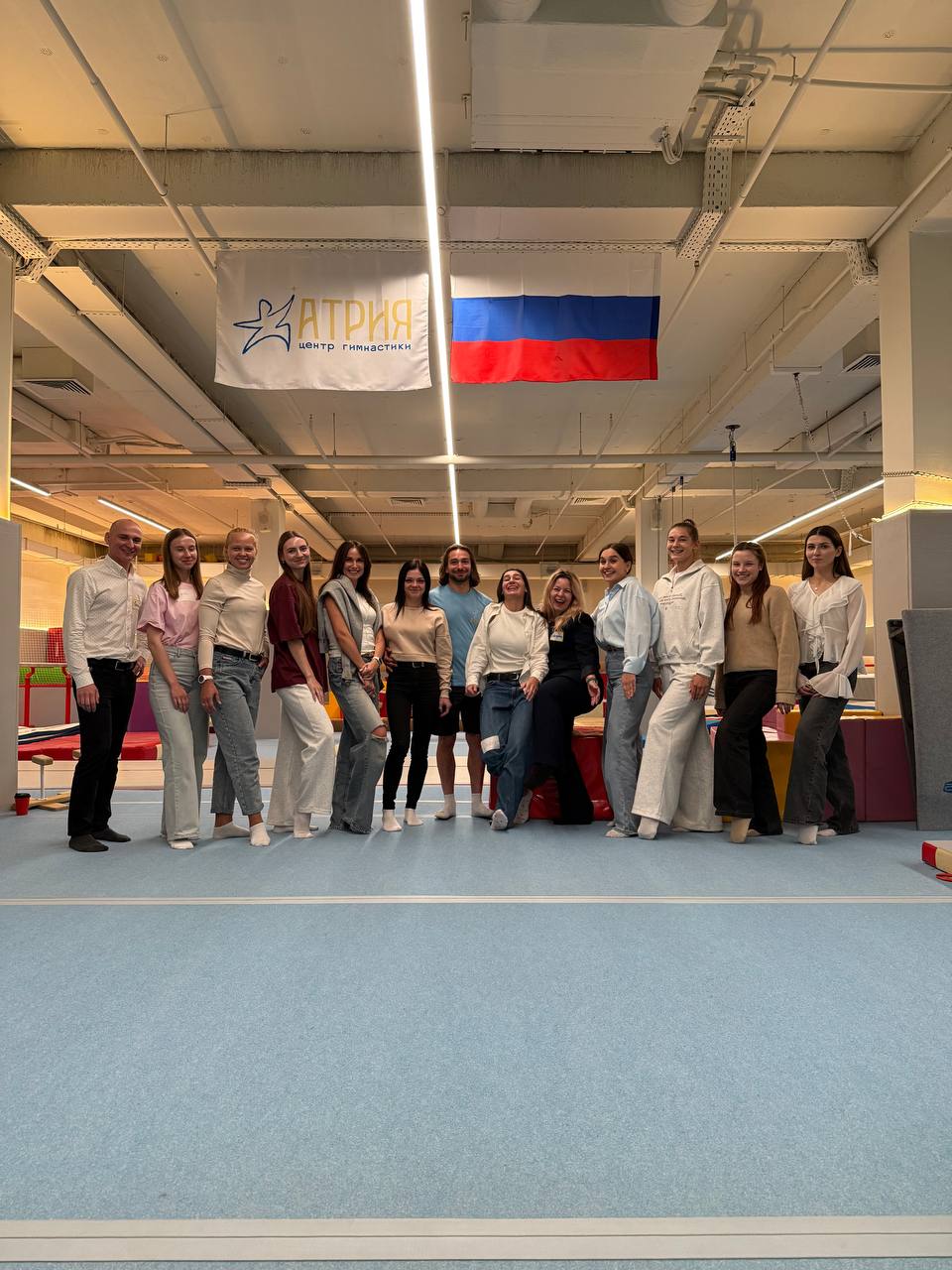 Тренинг на матах или сессия в носочках 🧦
Провели тренинг по решению конфликтов для Центра гимнастики Атрия 🤸‍♂️
Коллеги поделились главными инсайтами тренинга:
💡 В правильный момент можно спросить сам... | Сетка — социальная сеть от hh.ru