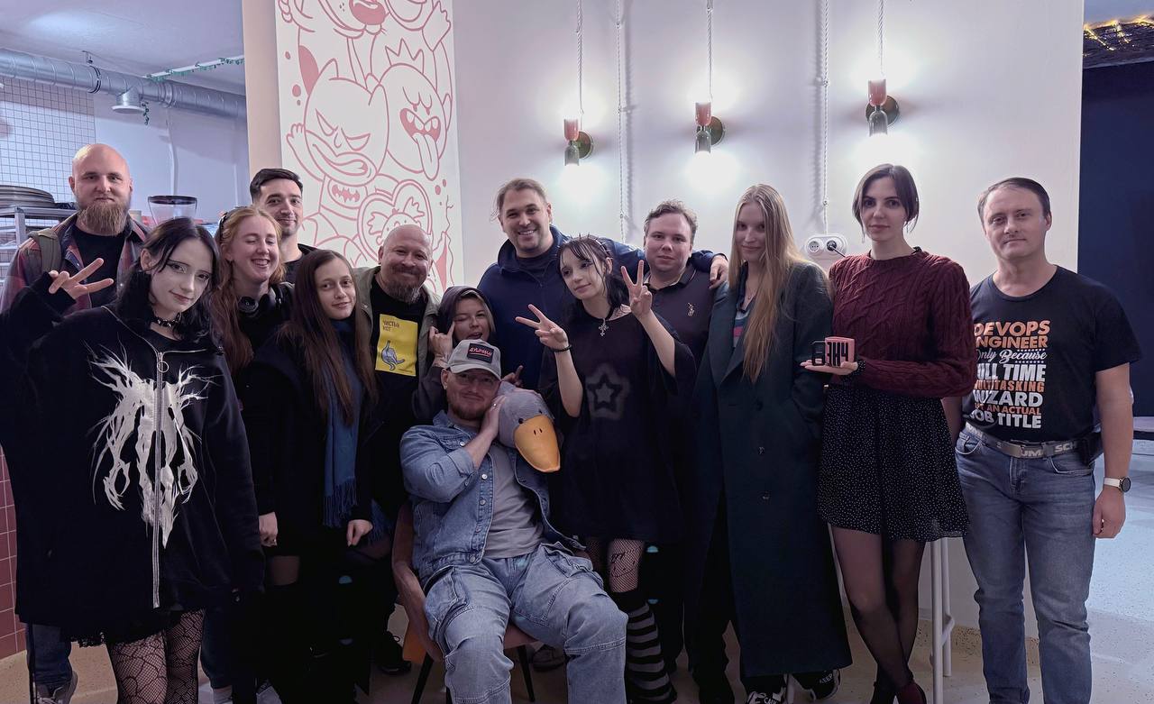 Как прошел первый в истории "Pop-up Meetup"
Лет 10 назад я узнал про такую тему как Sofar – это международная серия секретных концертов, где место проведения становится известным только за три дня до ... | Сетка — социальная сеть от hh.ru