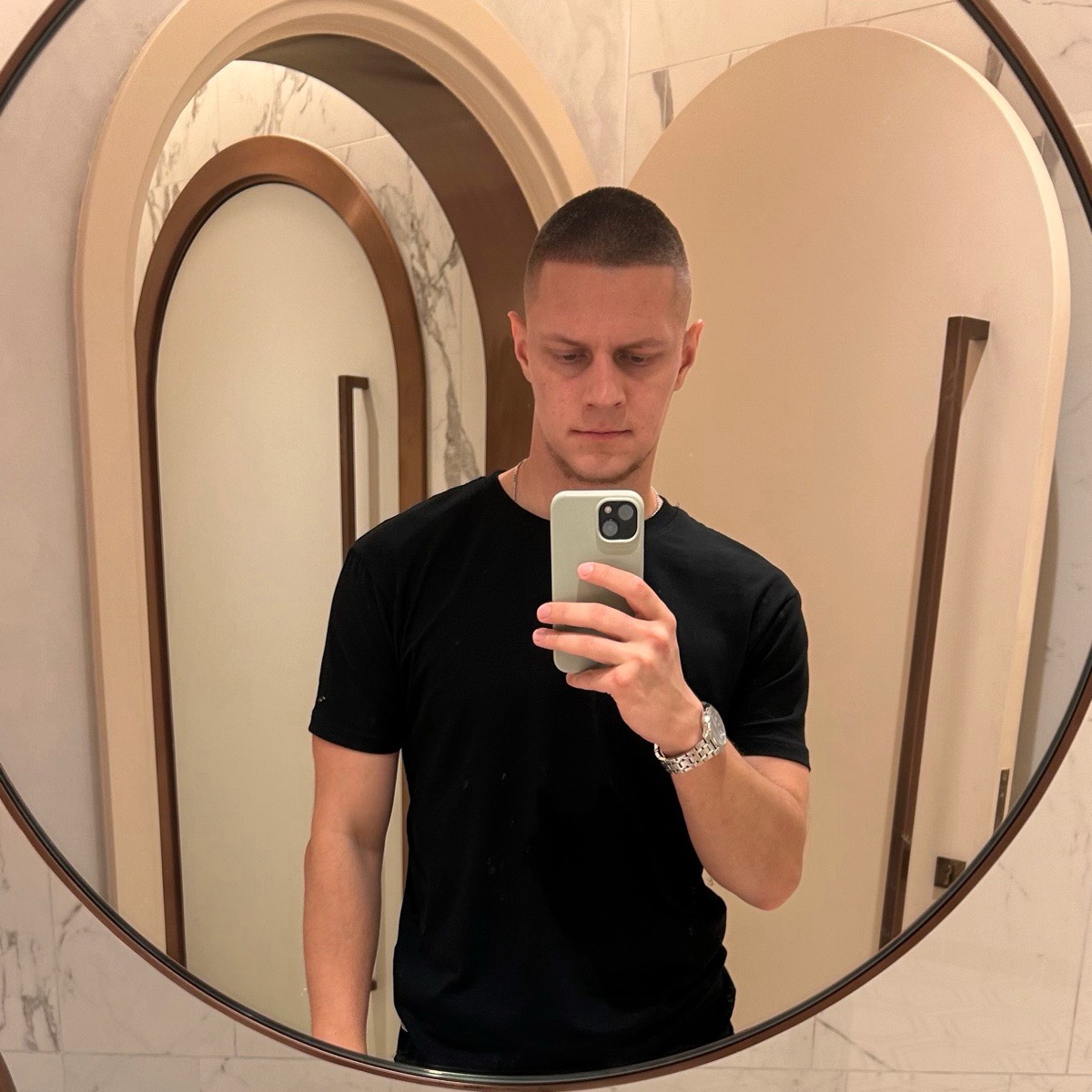 Антон Дронов | Сетка — социальная сеть от hh.ru