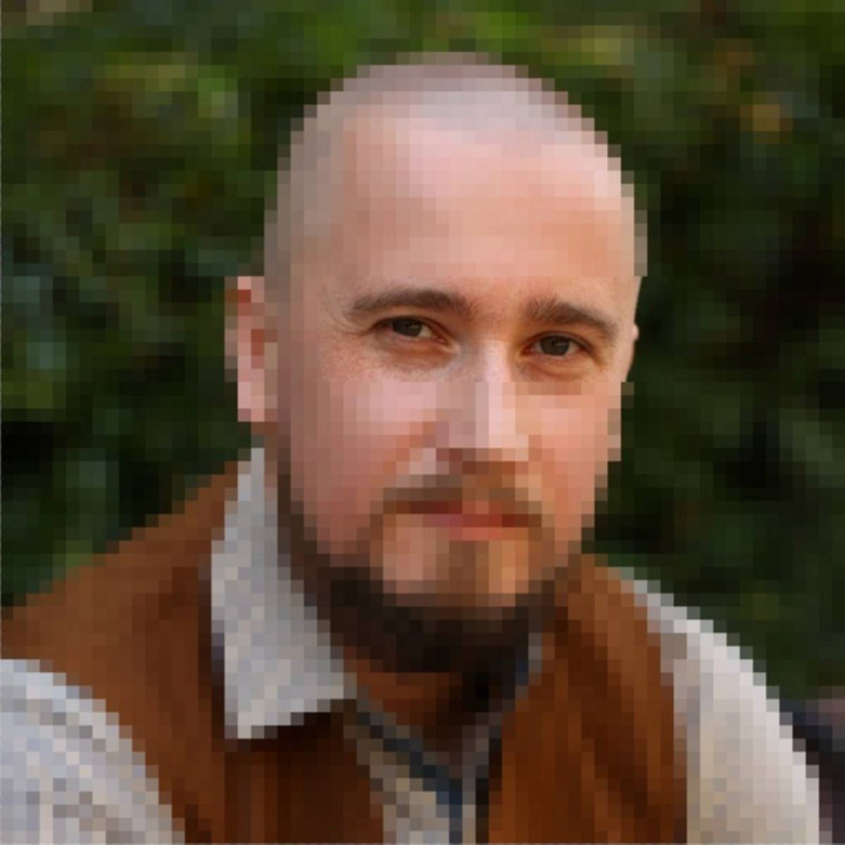 Денис Бузинов