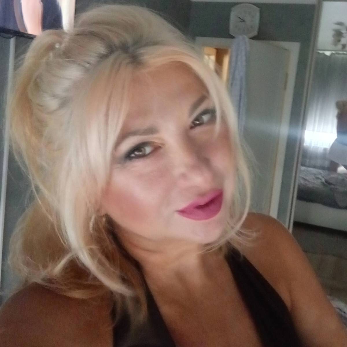 Елена Колесникова