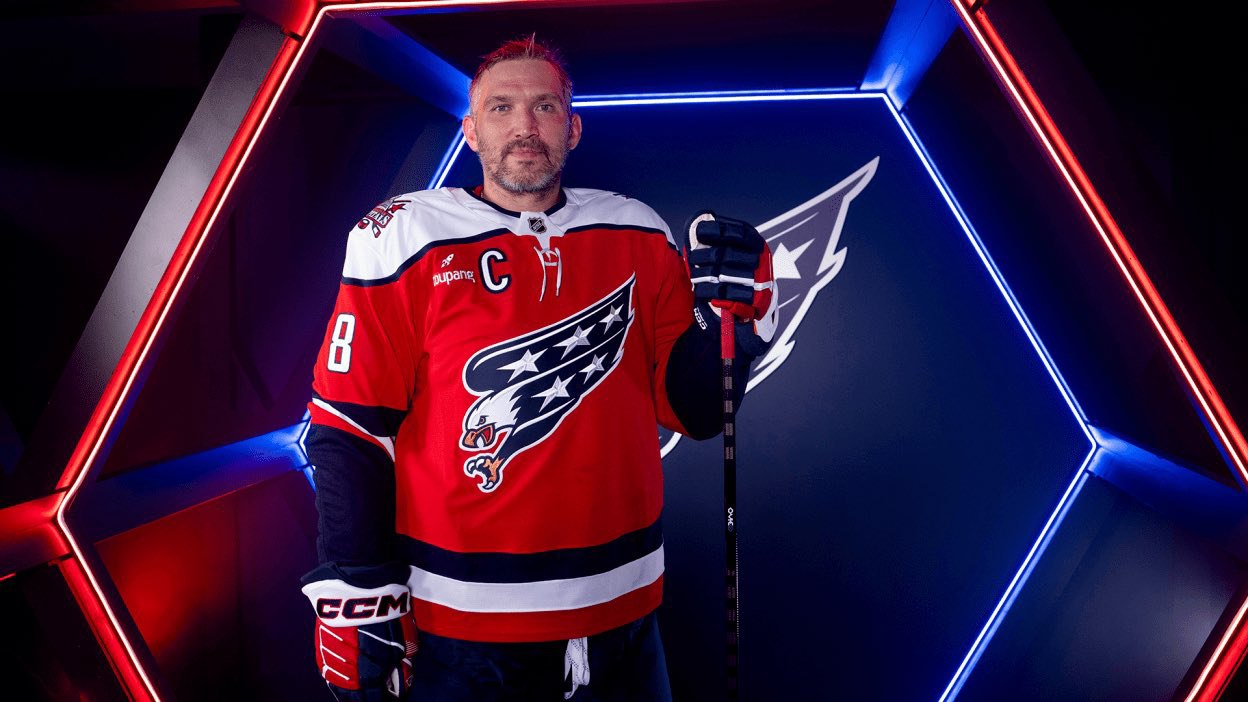 Новая альтернативная форма «Вашингтона»
Дайте две!
⬇️
Чат
#нхл #nhl
В этом посте были ссылки, но мы их удалили по правилам Сетки | Сетка — социальная сеть от hh.ru