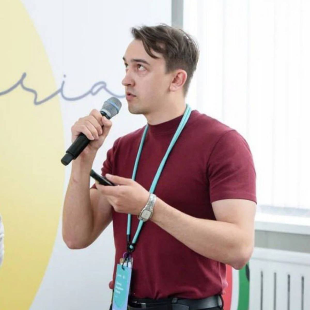 Леонид Иванов | Сетка — социальная сеть от hh.ru