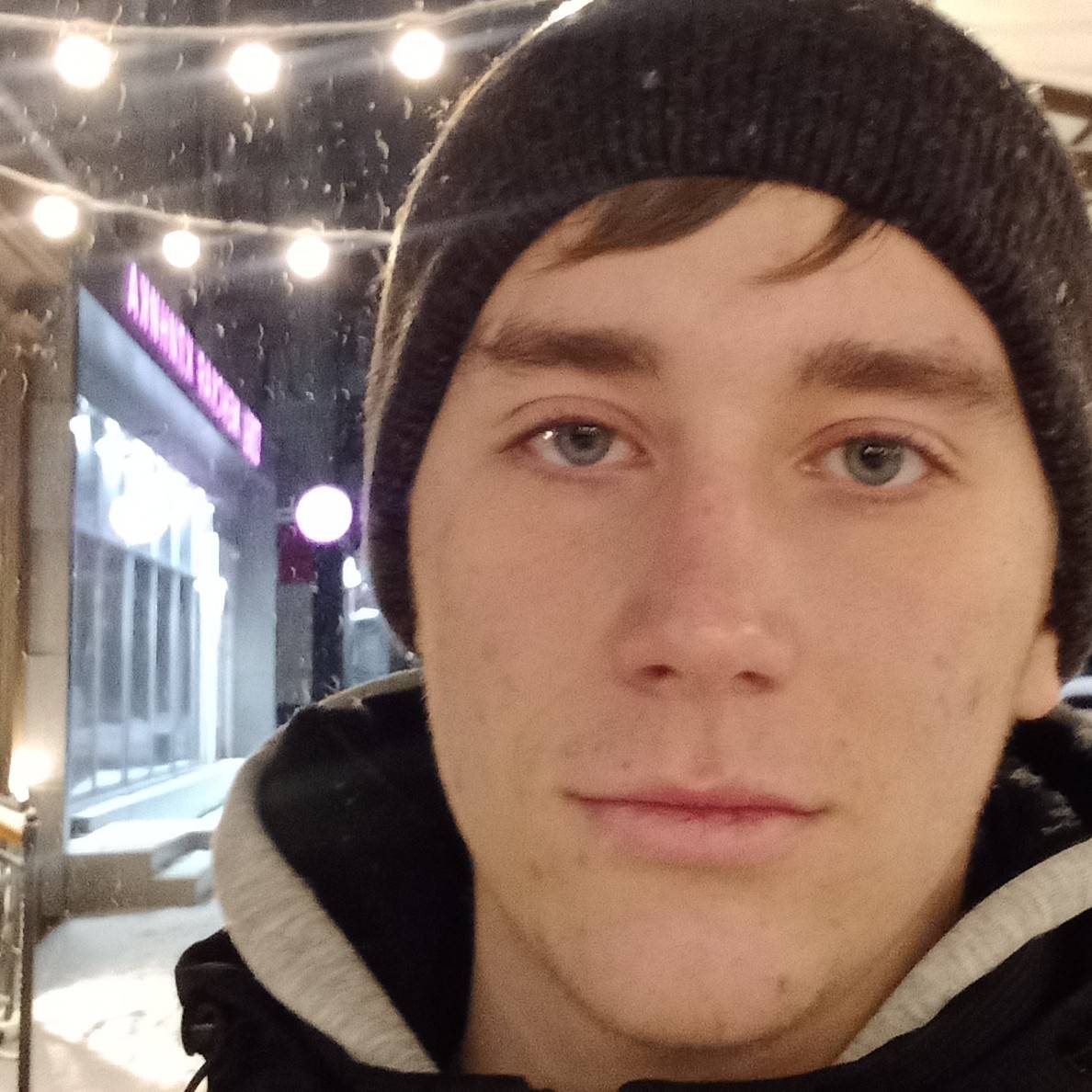 Александр Делеев