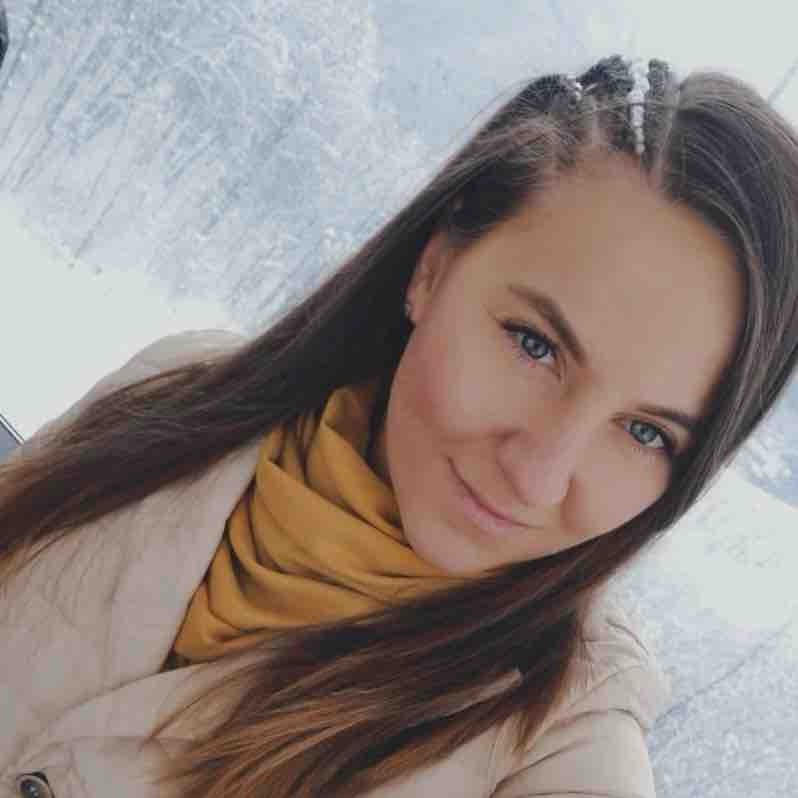 Яна Дерячева