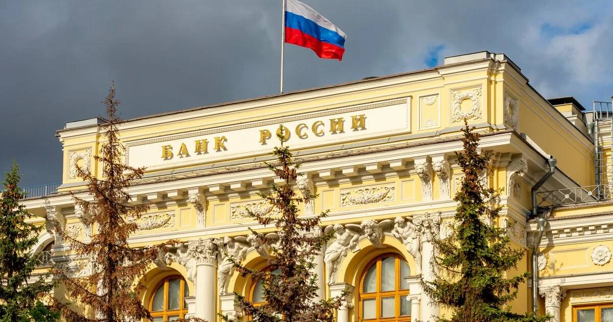 Банк России планирует ввести саморегулирование на рынке ломбардов.
Создание СРО, по мнению ЦБ, поможет оптимизировать надзор за ломбардами, снизив нагрузку на регулятора, считает ЦБ | Сетка — социальная сеть от hh.ru