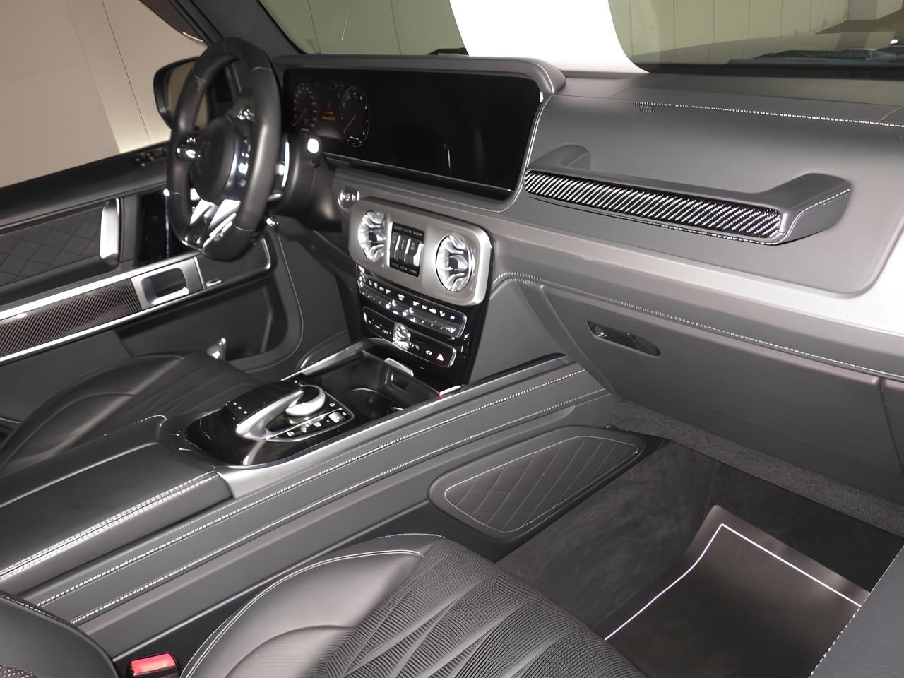 🚘MERCEDES-BENZ G63 AMG
2021 год | 31181 км | 585 л.с. | 4 | Сетка — социальная сеть от hh.ru