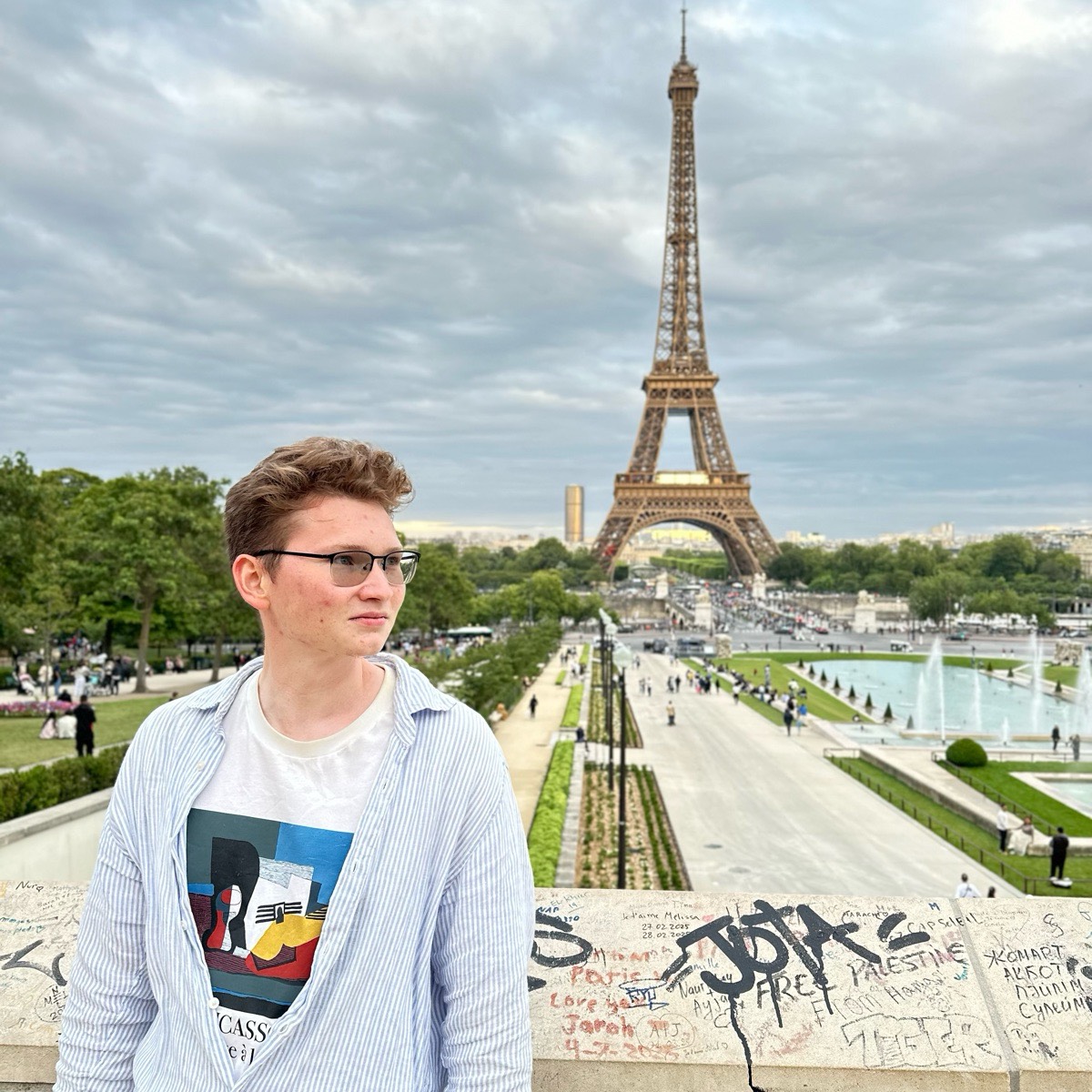 Михаил Апаков