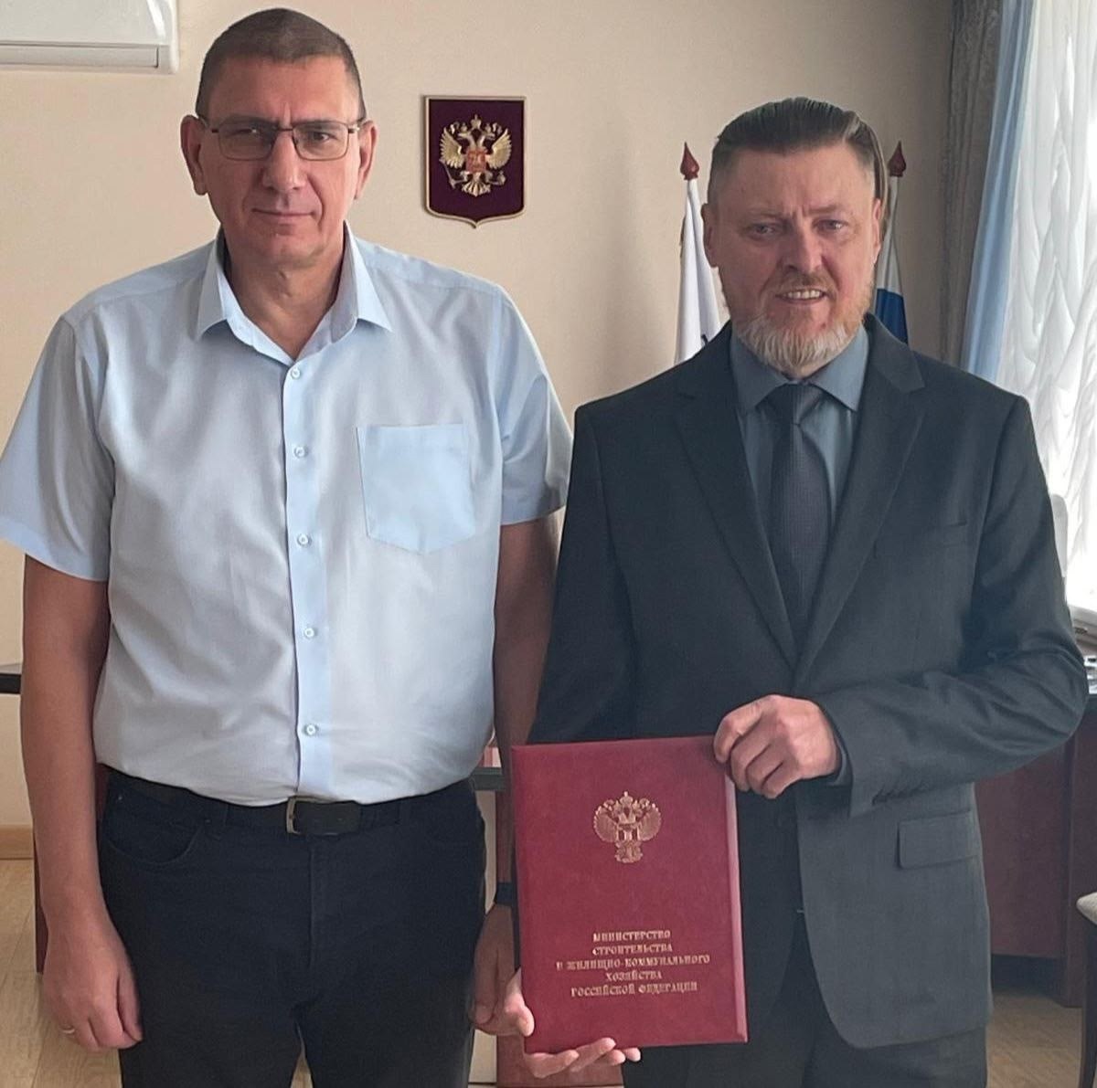 👍 Специалиста из омского водоканала отметили на федеральном уровне
Министр строительства и ЖКХ РФ Ирек Файзуллин вручил Почётную грамоту мастеру цеха по эксплуатации канализационных сетей Эдуарду Ваги... | Сетка — социальная сеть от hh.ru