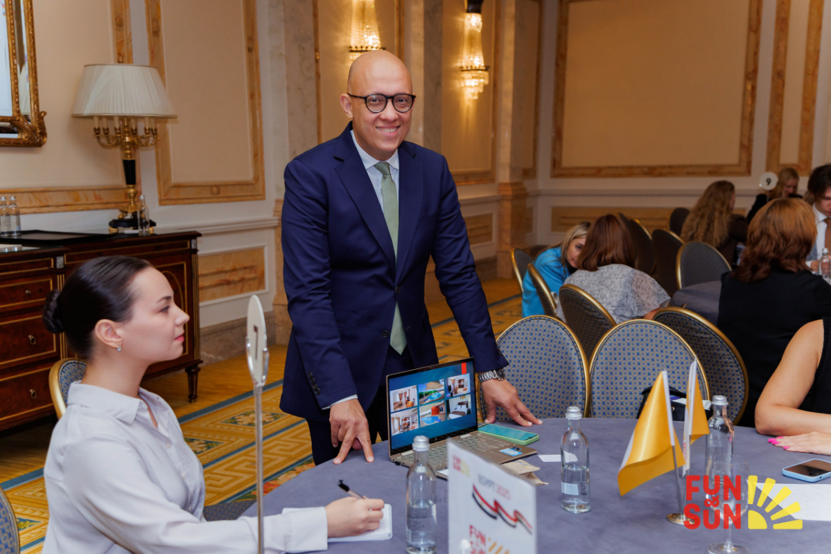 Переводчик путешествует | Сетка — социальная сеть от hh.ru