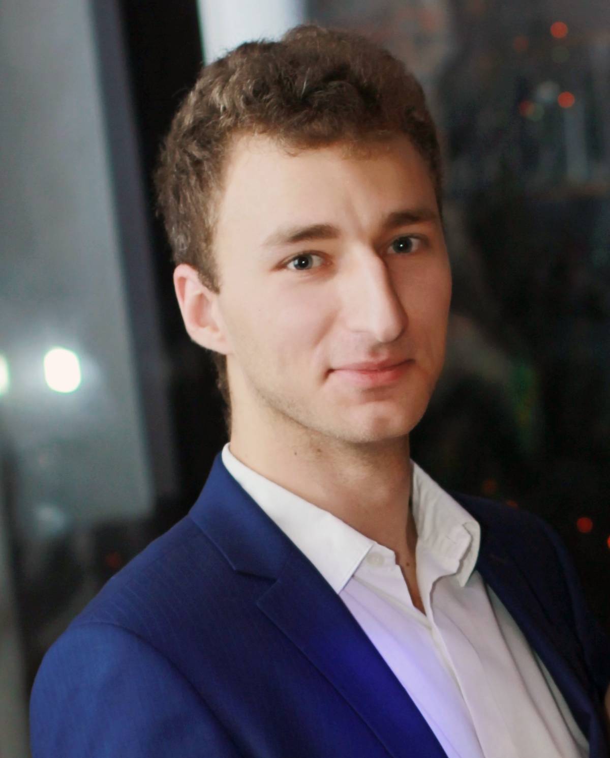 Артем Веников