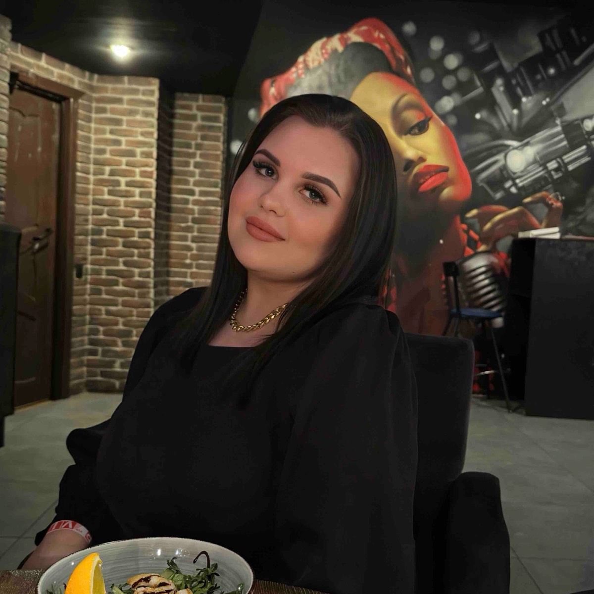 Полина Чекмарева