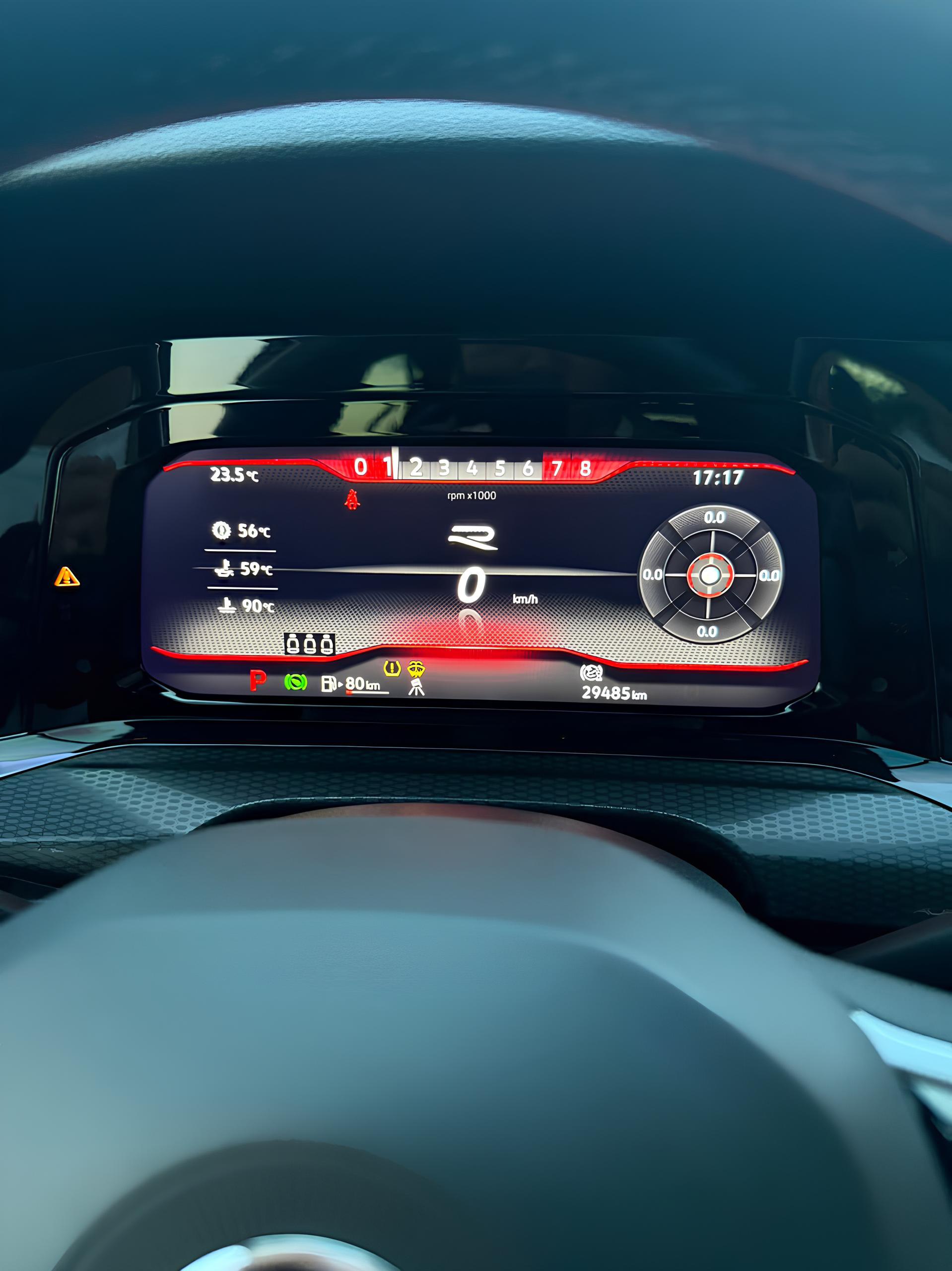 🚘Volkswagen Golf GTI
Июль 2021 | 29 485 км | 2.0 л бензин | 220 л.с | Сетка — социальная сеть от hh.ru