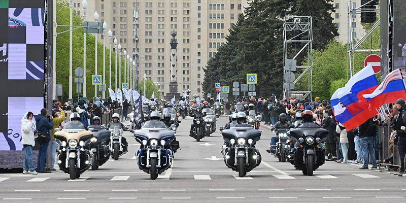 🏍️ Мотофестиваль в честь закрытия сезона пройдет в Москве
27 сентября
Подробную программу развлекательных мероприятий, а также трассу заезда мотоциклистов со стартом и финишем колонны опубликуют в бли... | Сетка — социальная сеть от hh.ru