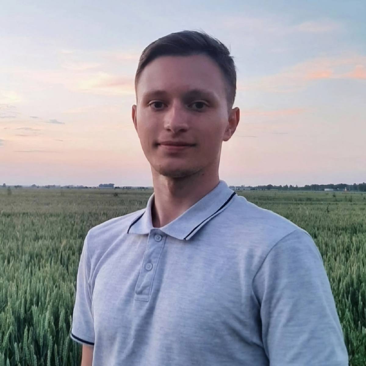 Влад Виноградов