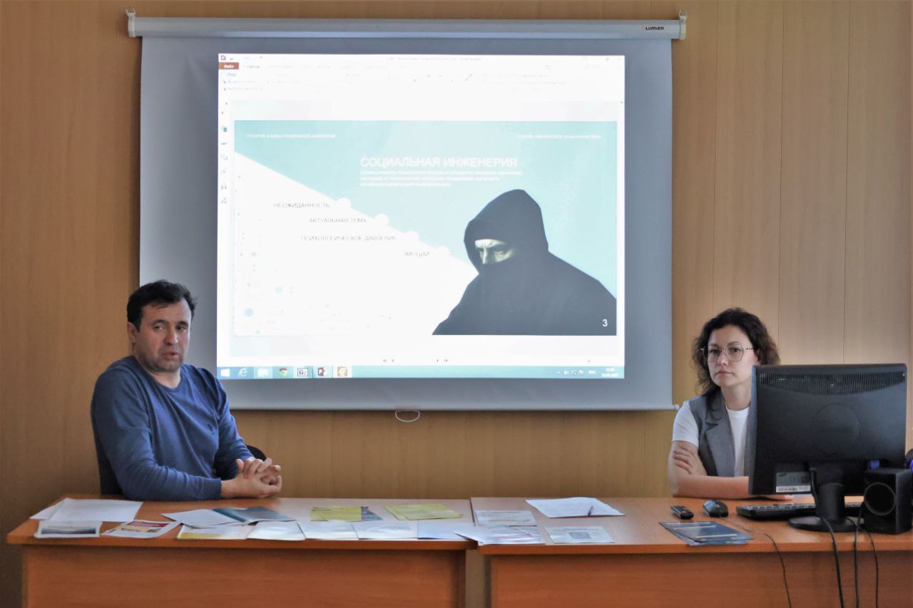 Вчера по приглашению коллег из Регионального центра финансовой грамотности выступал перед коллективом одного из омских предприятий | Сетка — социальная сеть от hh.ru