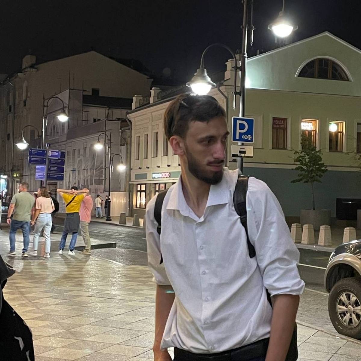 Михаил За