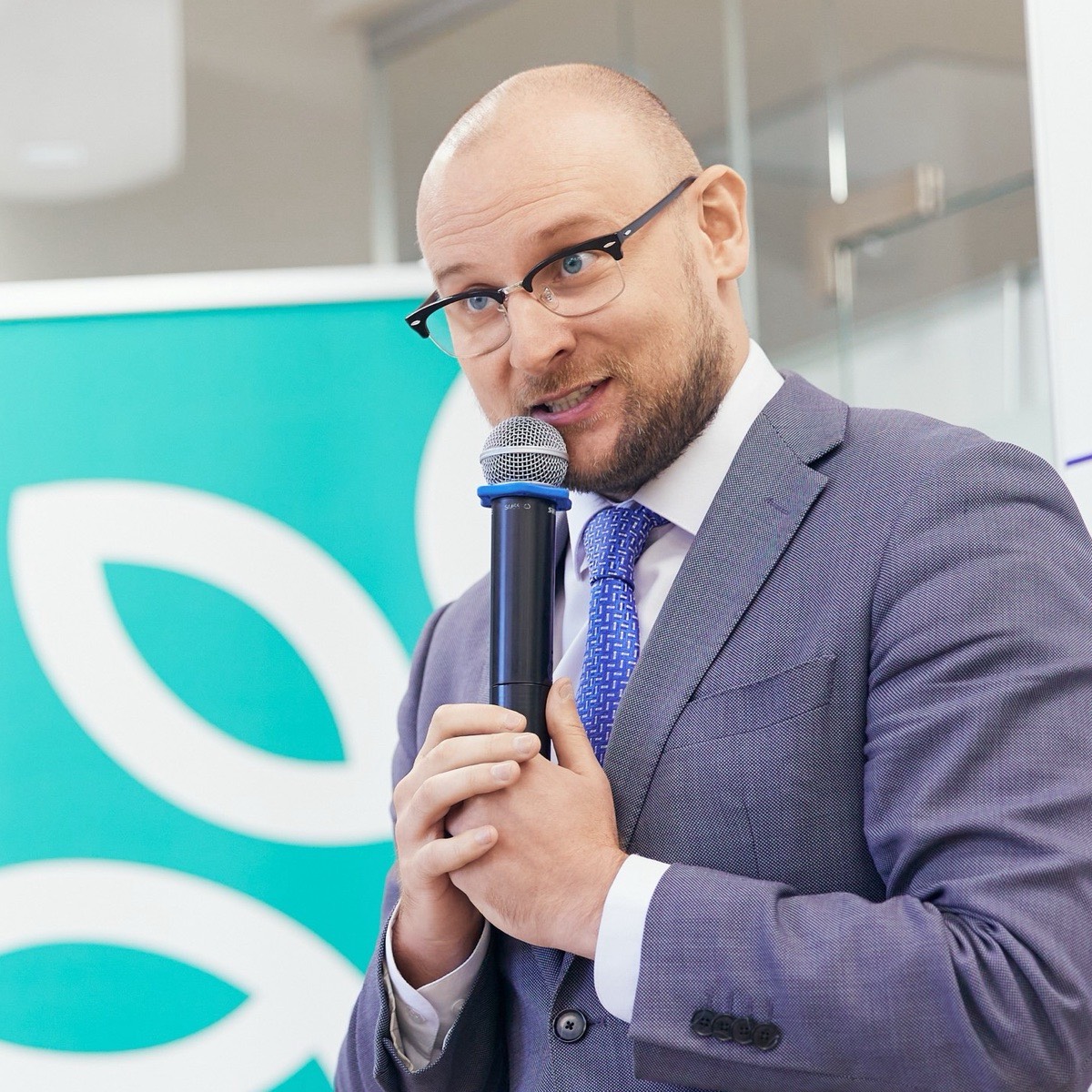 Максим Черноусов | Сетка — социальная сеть от hh.ru