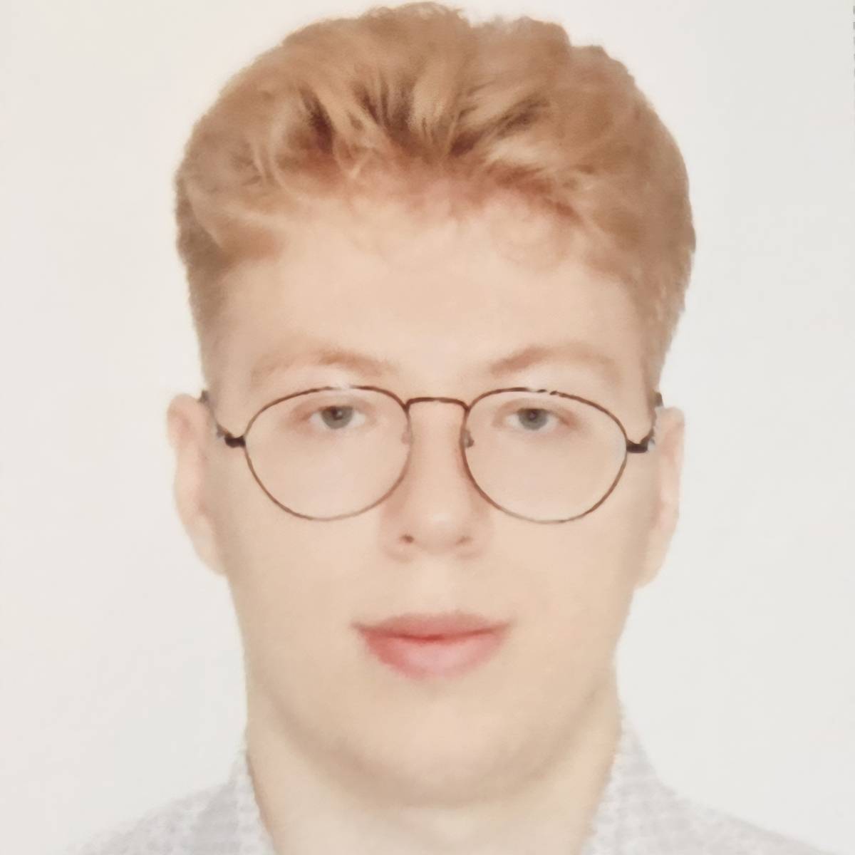 Максим Тамбасов