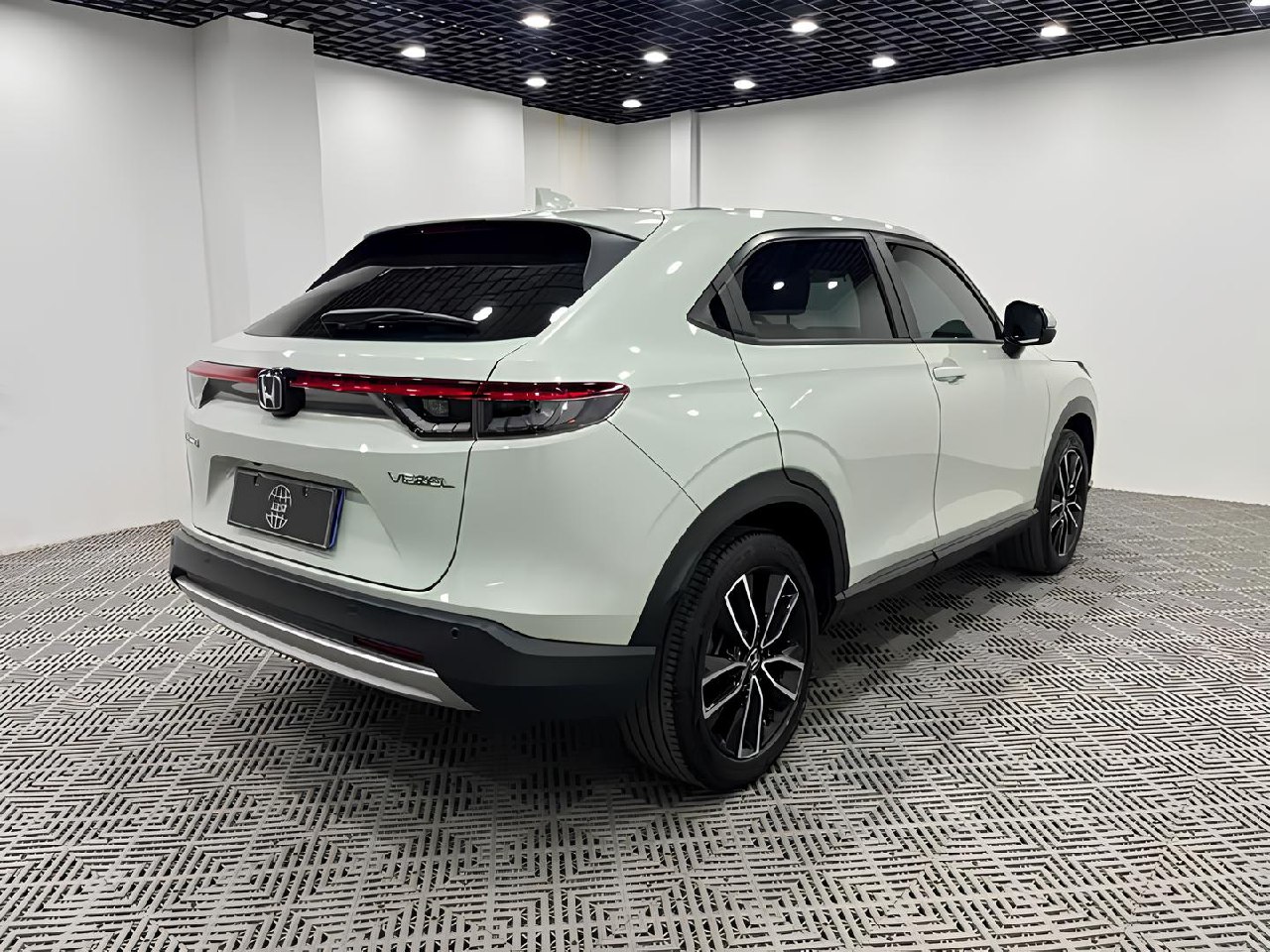 🚘 Honda Vezel Deluxe Edition
🗓 2022 Ноябрь | 17 034 км
⛽️ Бензин 1.5 л | 124 л.с | Сетка — социальная сеть от hh.ru