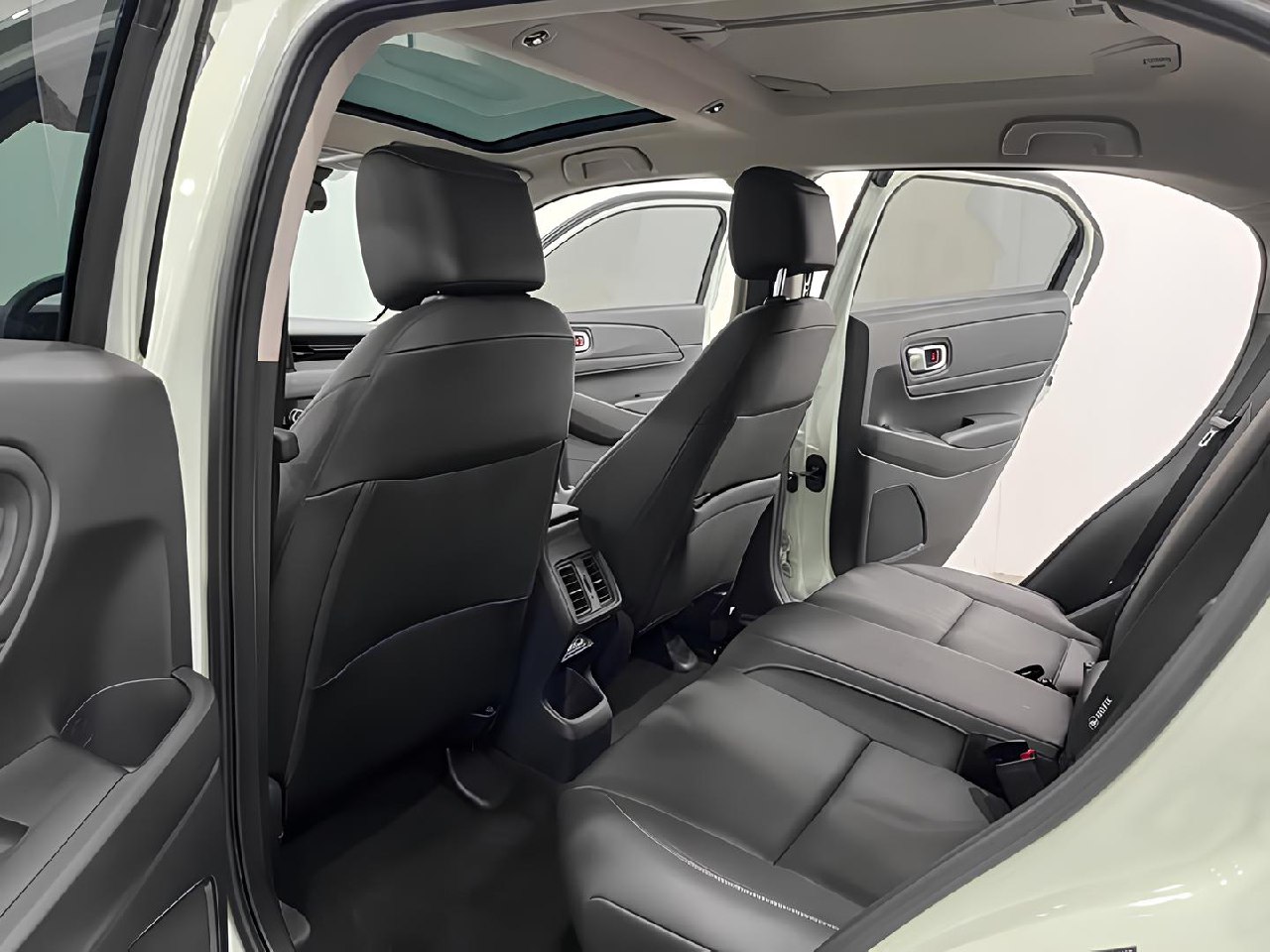 🚘 Honda Vezel Deluxe Edition
🗓 2022 Ноябрь | 17 034 км
⛽️ Бензин 1.5 л | 124 л.с | Сетка — социальная сеть от hh.ru