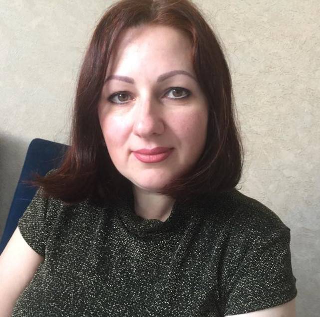 Яна Титова