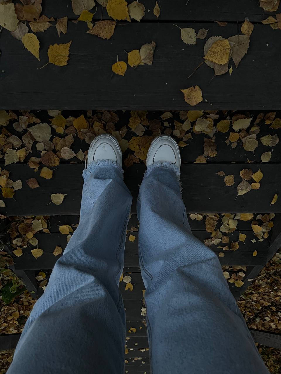 🔥🔥🔥🔥
На этой недели тема:
«Эмоциональный интеллект и осенняя адаптация»
🌧️ Как эмоциональный интеллект помогает пережить осень?
Осень — время тёплых пледов, ароматного чая… и иногда хандры | Сетка — социальная сеть от hh.ru