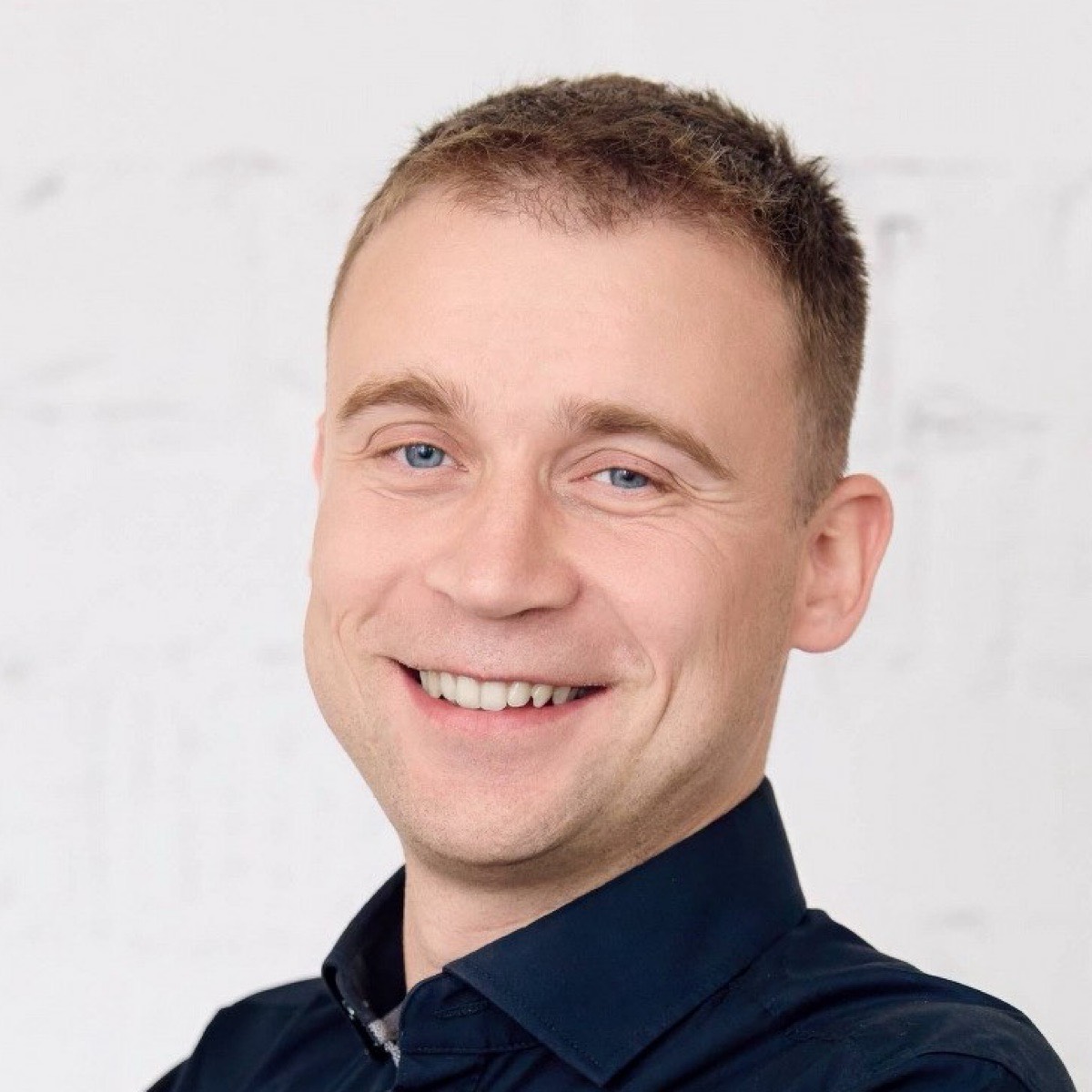 Владимир Головач