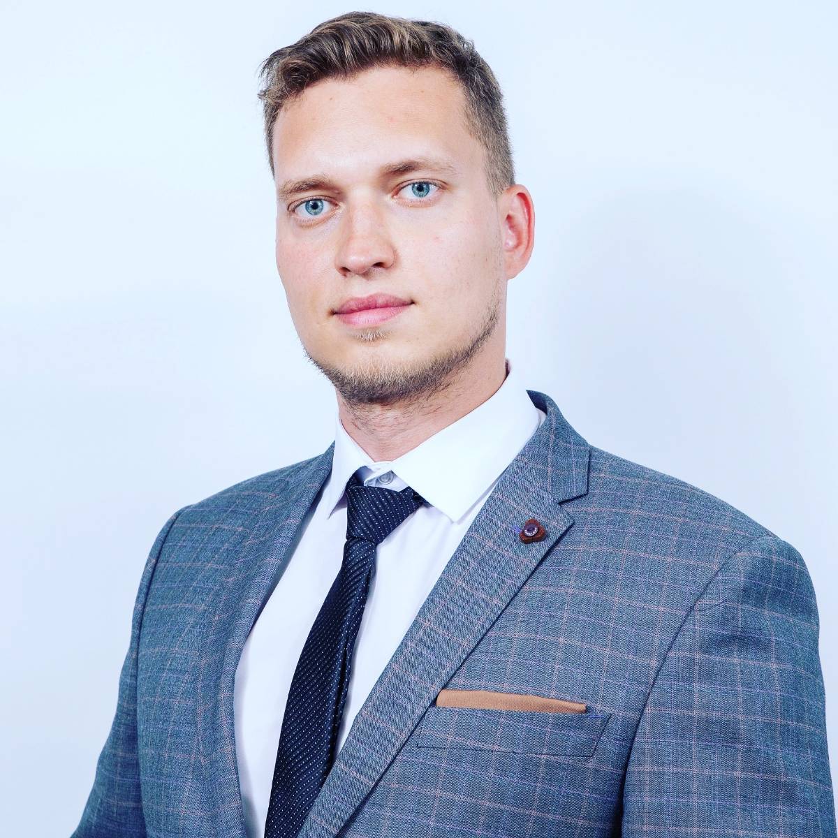 Антон Никитин | Сетка — социальная сеть от hh.ru