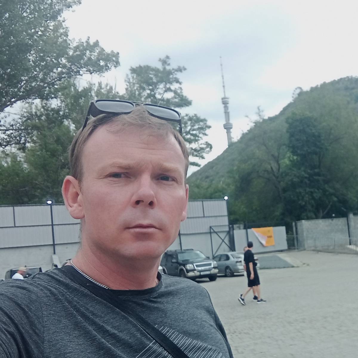 Анатолий Червонный | Сетка — социальная сеть от hh.ru