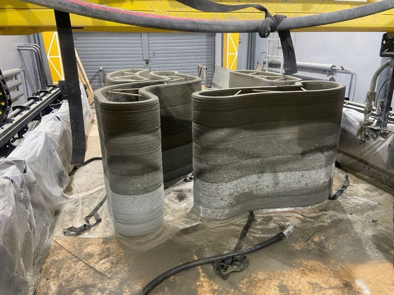 В Томске элементы остановок транспорта создают при помощи 3D-принтера
👨🏻‍🎓 Томский государственный архитектурно-строительный университет (ТГАСУ) и Smart Build Service приступил к 3D-печати элементов а... | Сетка — социальная сеть от hh.ru