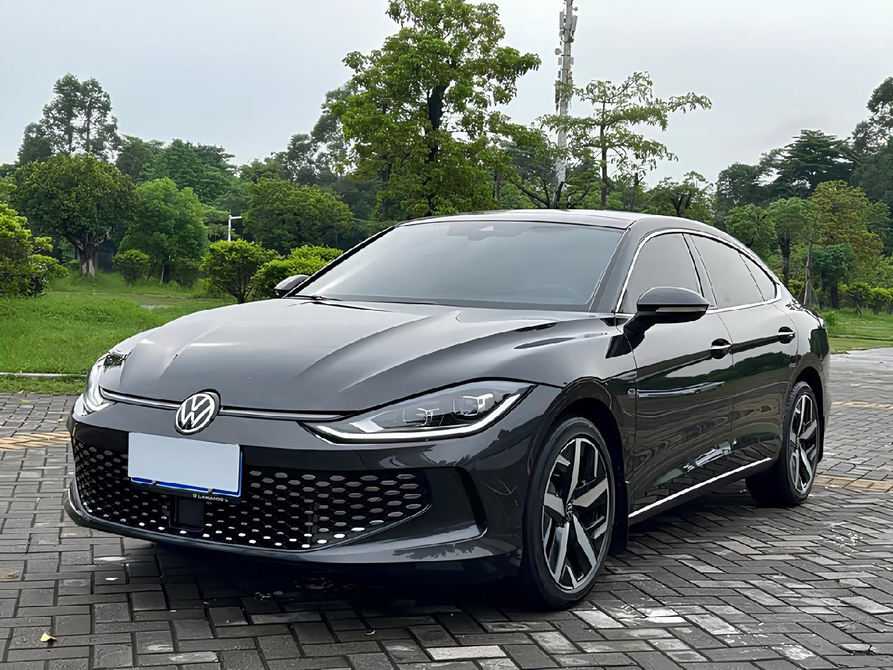 🚘 Volkswagen Lamando L
✅ 2022 год Июнь
✅ 39875 км
✅ Бензин 1.4 л • 150 л.с | Сетка — социальная сеть от hh.ru