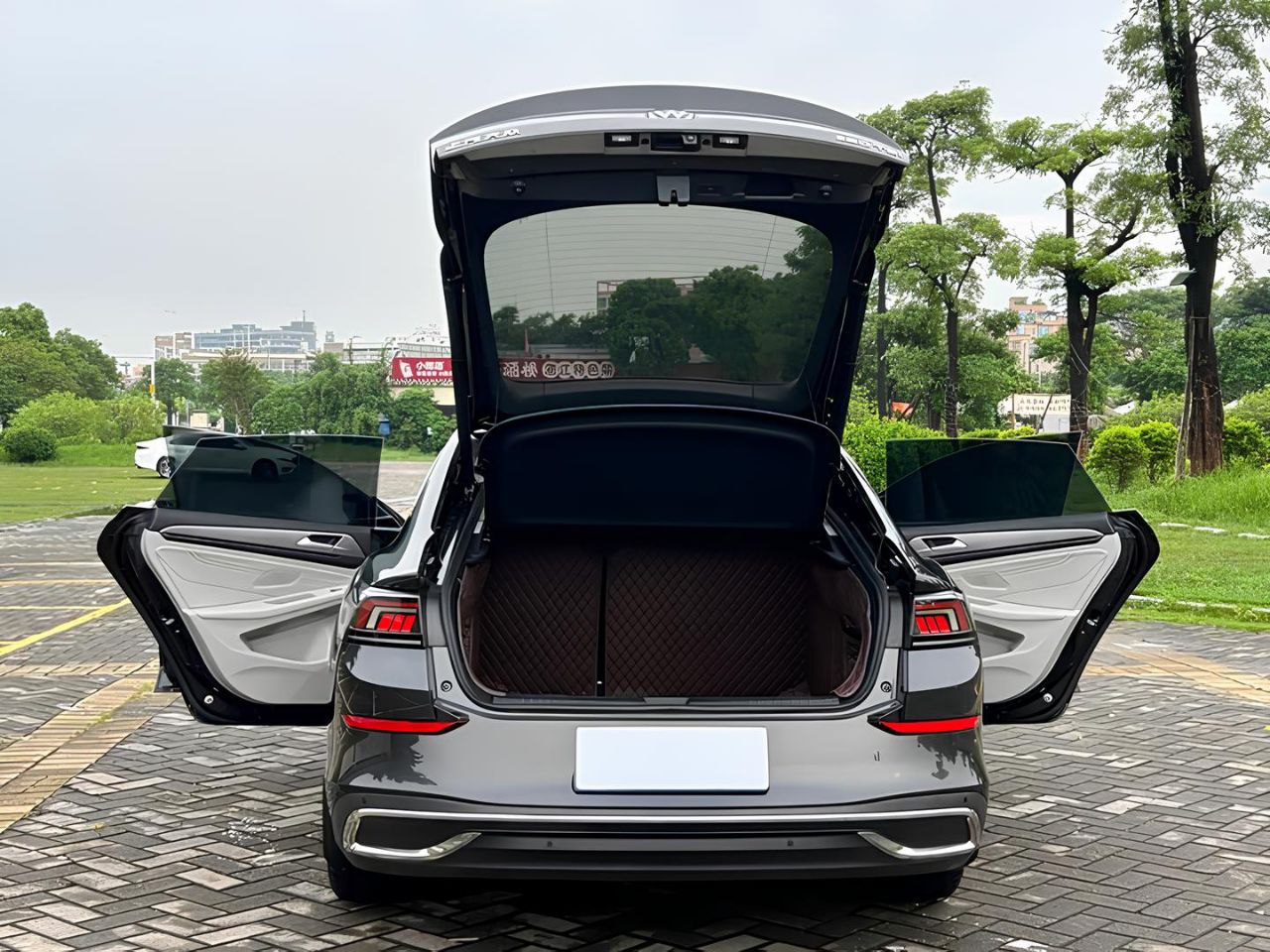 🚘 Volkswagen Lamando L
✅ 2022 год Июнь
✅ 39875 км
✅ Бензин 1.4 л • 150 л.с | Сетка — социальная сеть от hh.ru