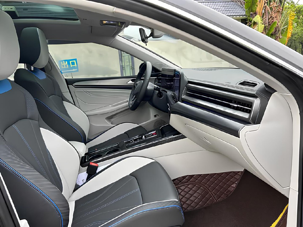 🚘 Volkswagen Lamando L
✅ 2022 год Июнь
✅ 39875 км
✅ Бензин 1.4 л • 150 л.с | Сетка — социальная сеть от hh.ru