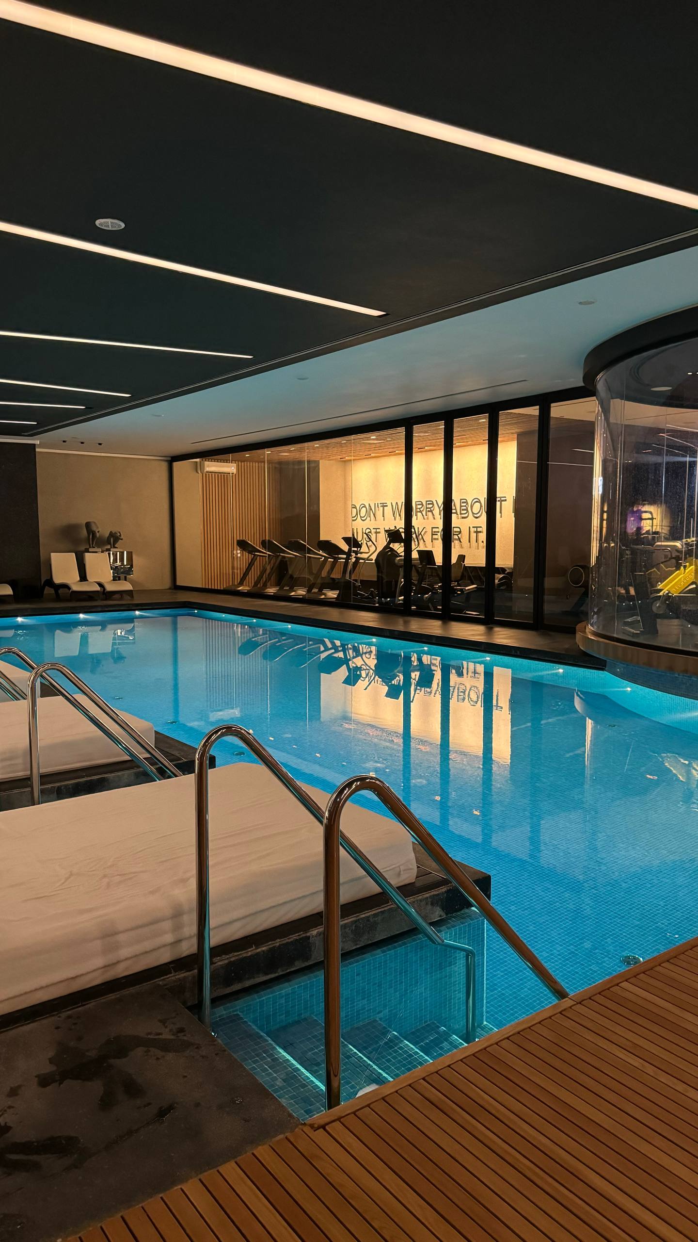 Каждый раз, когда я в двухдневной командировке выбираю заняться спортом — чувствую себя супергероем | Сетка — социальная сеть от hh.ru