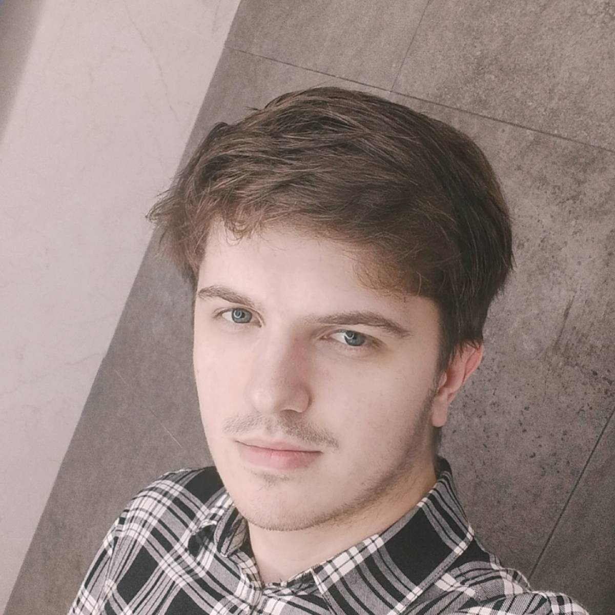 Андрей Карабанов