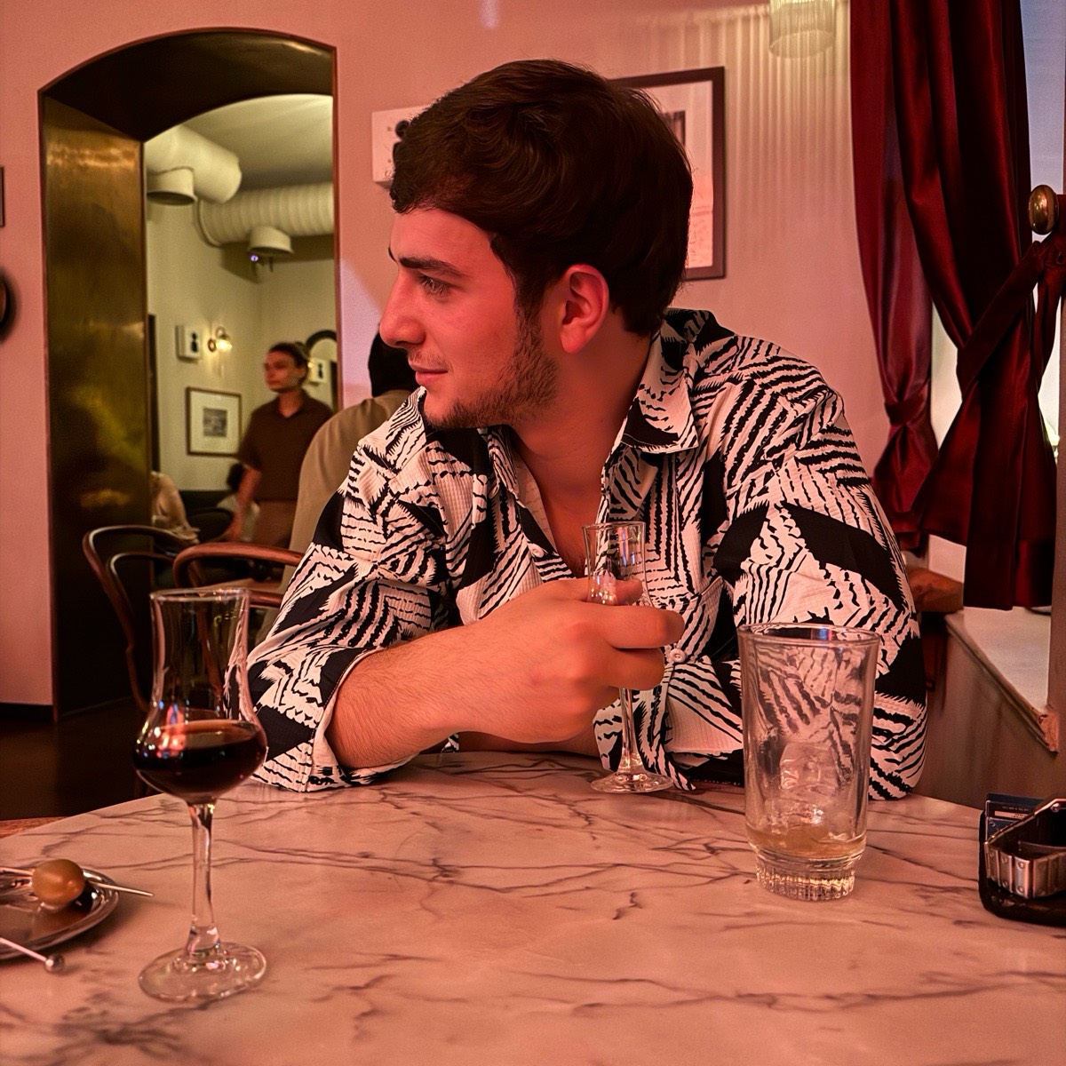 Артем Аршакович | Сетка — социальная сеть от hh.ru