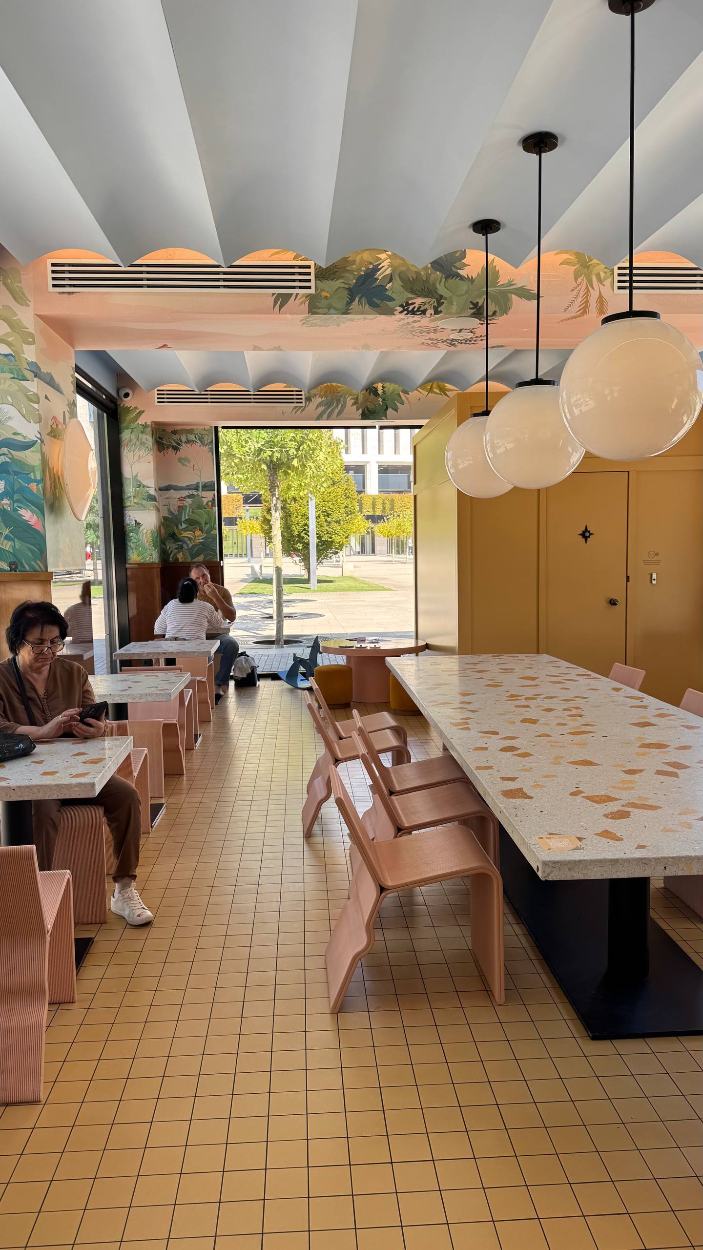 Дар Краснодару 
Москва, конечно преобразилась, но даже в ней нет такого нереального бесплатного городского аттракциона как Парк Краснодар aka Парк Галицкого | Сетка — социальная сеть от hh.ru