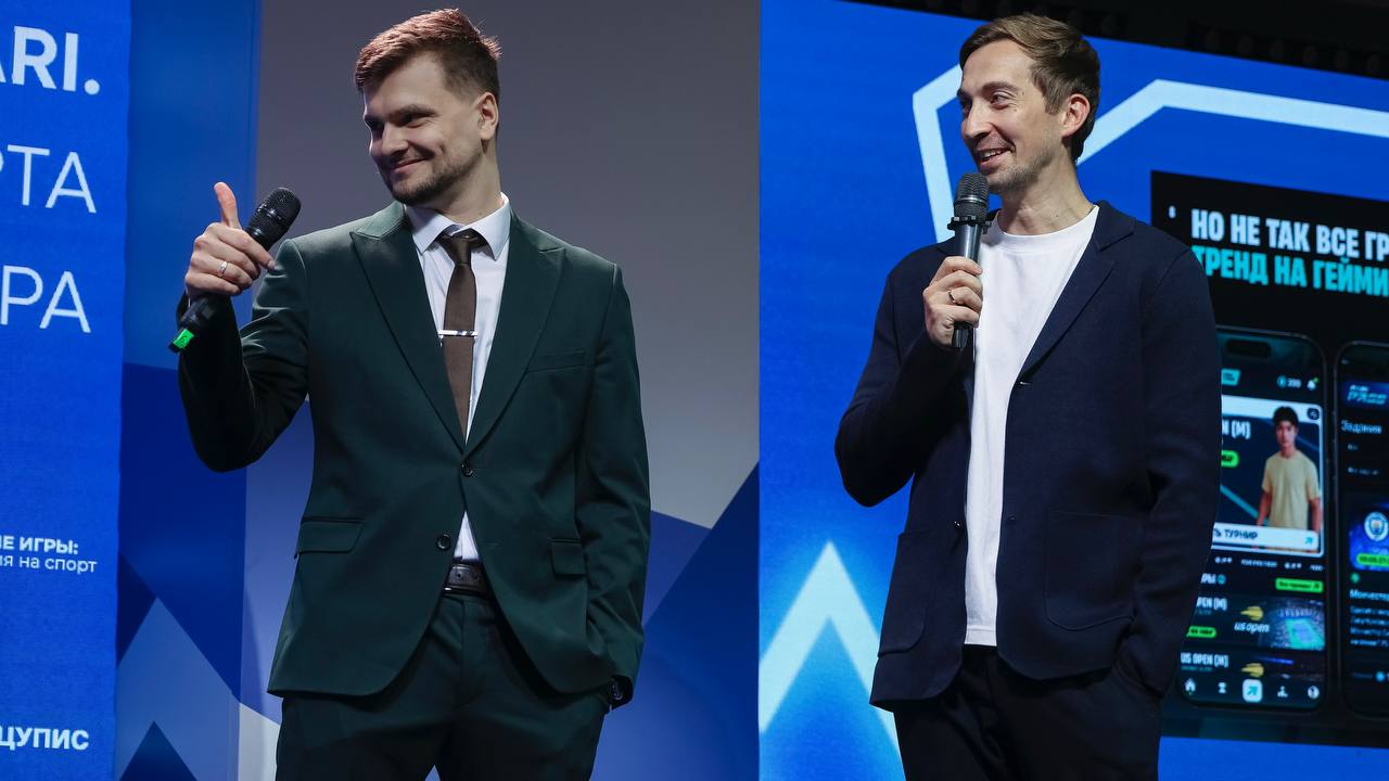 📊 Самая насыщенная сессия дня!
Коллеги из Pari выдали тонну инсайдов.
Алексей Диков и Алексей Левинский (вошли в топ-1000 менеджеров с Русланом Медведем) порадовали цифрами | Сетка — социальная сеть от hh.ru