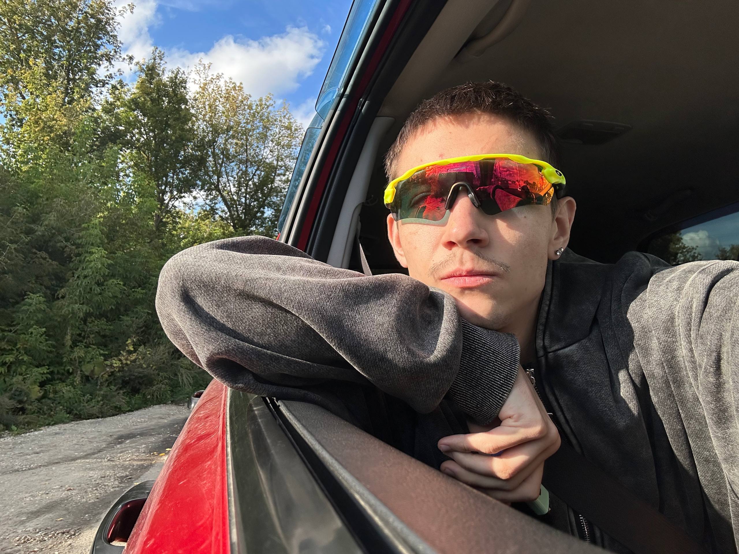 🟢Переезд. Следующая ошибка. Грань закрытия.
На переезд по предписанию было дано 2 недели. Первое время я жёстко терзал себя и пытался найти решение и как это дело оспорить | Сетка — социальная сеть от hh.ru