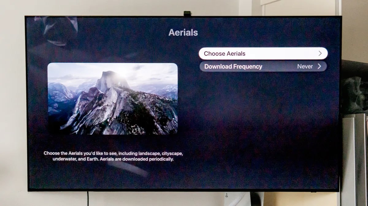 Apple TV 4K получил обновление до tvOS 26
Что там нового
— Liquid Glass. Да, и сюда тоже затащили
— Новый интерфейс центра управления | Сетка — социальная сеть от hh.ru
