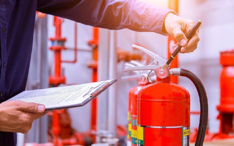 Инспекторы будут приходить в 2 раза реже — но не ко всем
В Минэкономразвития подготовили проект, согласно которому частота проверок контрольно-надзорных органов будет зависеть от одного важного фактор... | Сетка — социальная сеть от hh.ru