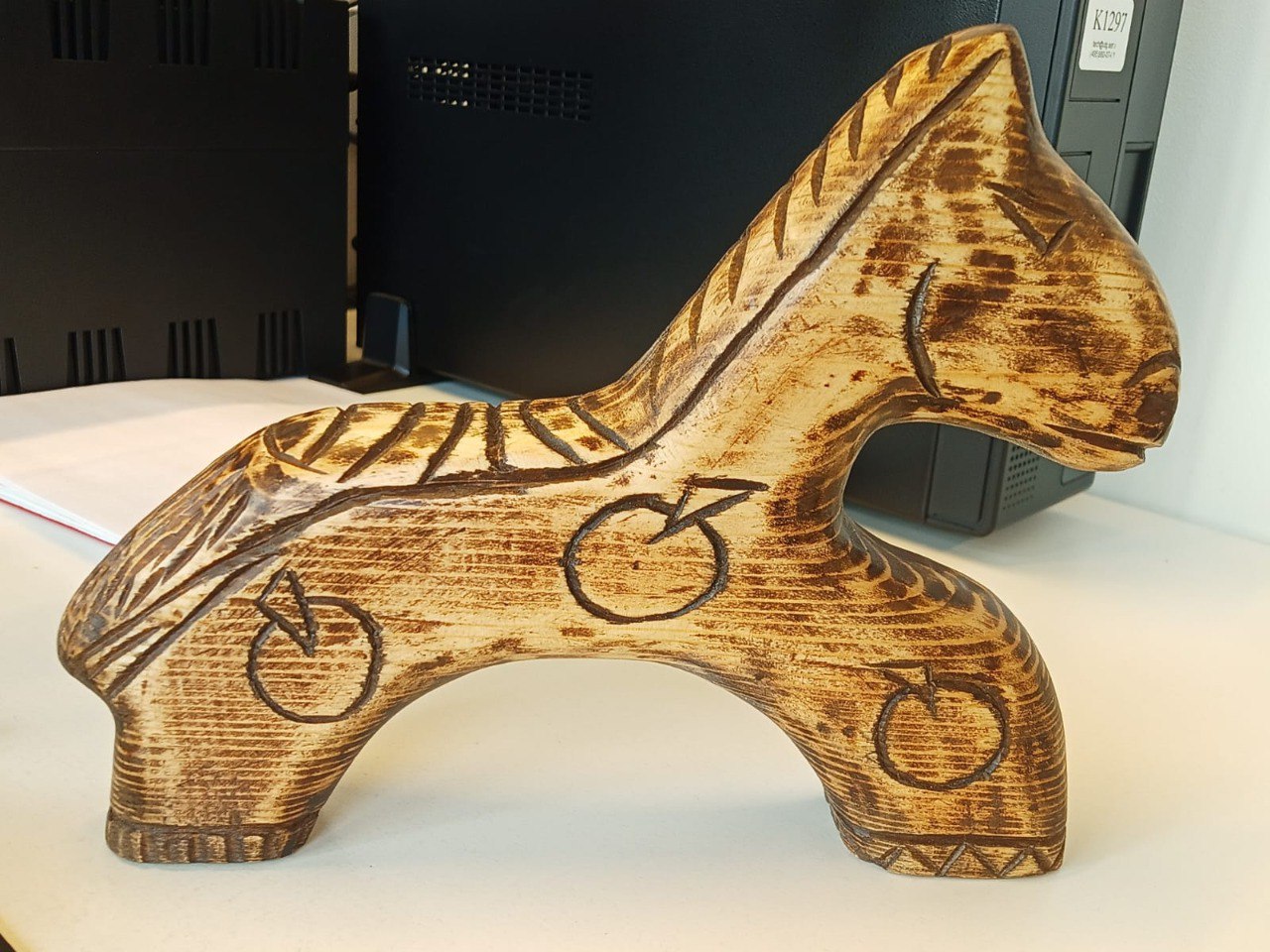 🎨Продолжается творческий челлендж в чате школы резьбы Екатерины Попковой (
Второе задание — создание расписного деревянного коня 🐴 | Сетка — социальная сеть от hh.ru