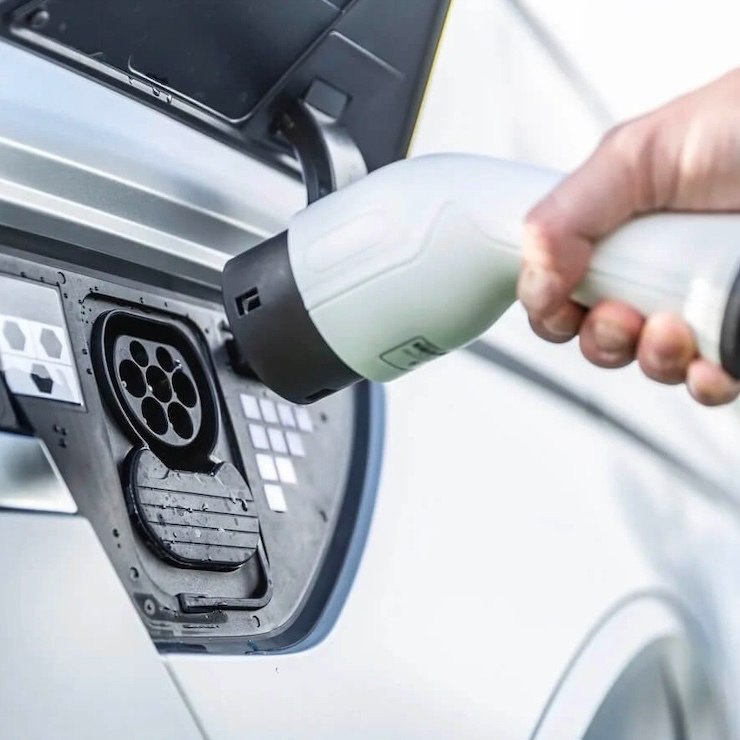 Новая технология ускоряет зарядку электромобилей до 80% за 10 минут
Компания Shell разработала новую тепловую жидкость
#electriccars #storage #электротранспорт #сантехника #отопление #кондиционировани... | Сетка — социальная сеть от hh.ru