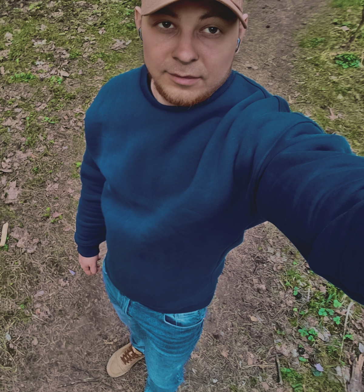 Сашка Царёв:
#Многогранная личность #вднк | Сетка — социальная сеть от hh.ru